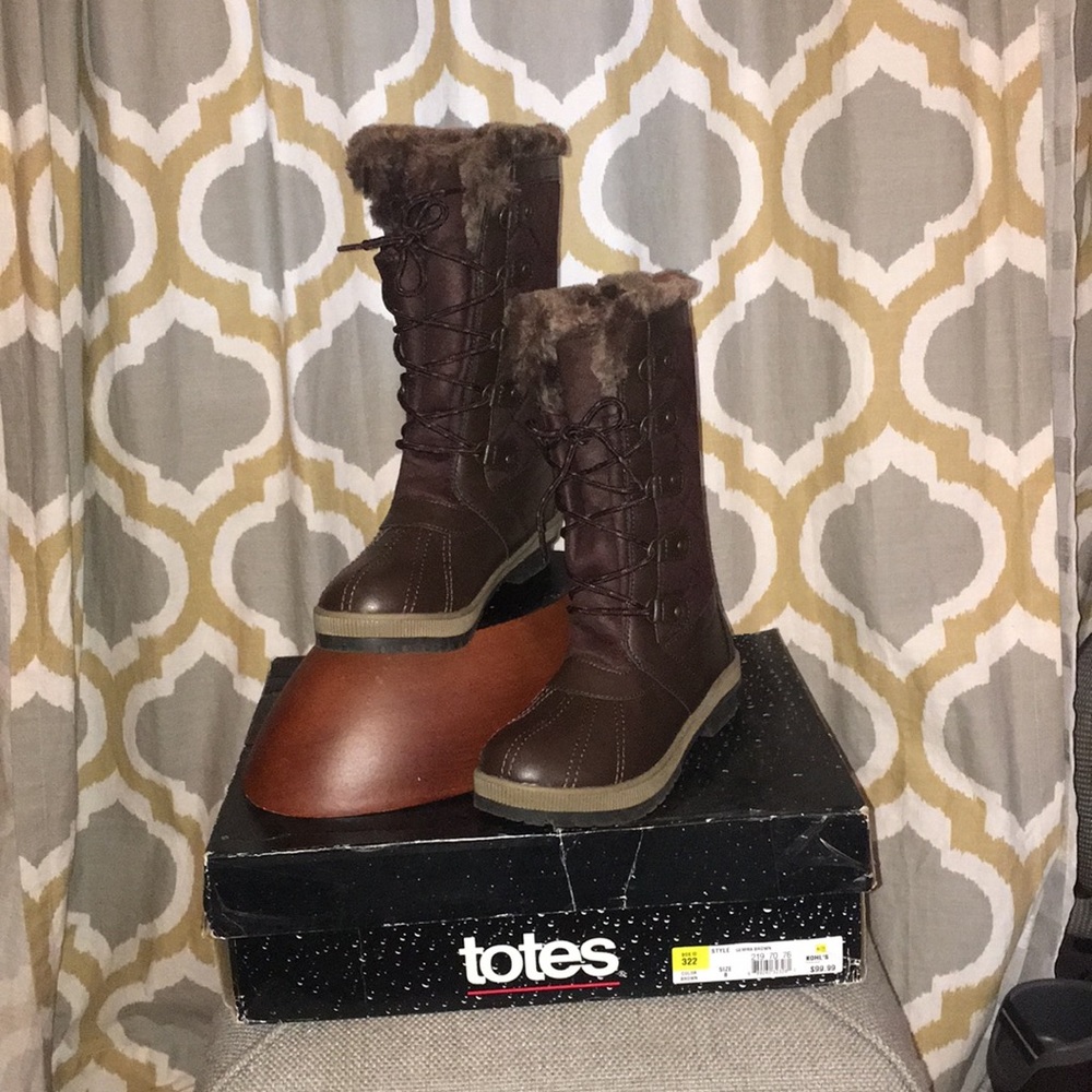 Totes brown winter boots